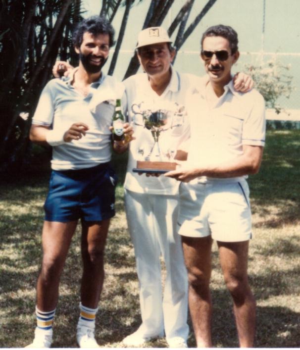 Foto-Tenis- Julio-Calongo y Vicente Drago -H.Siesta